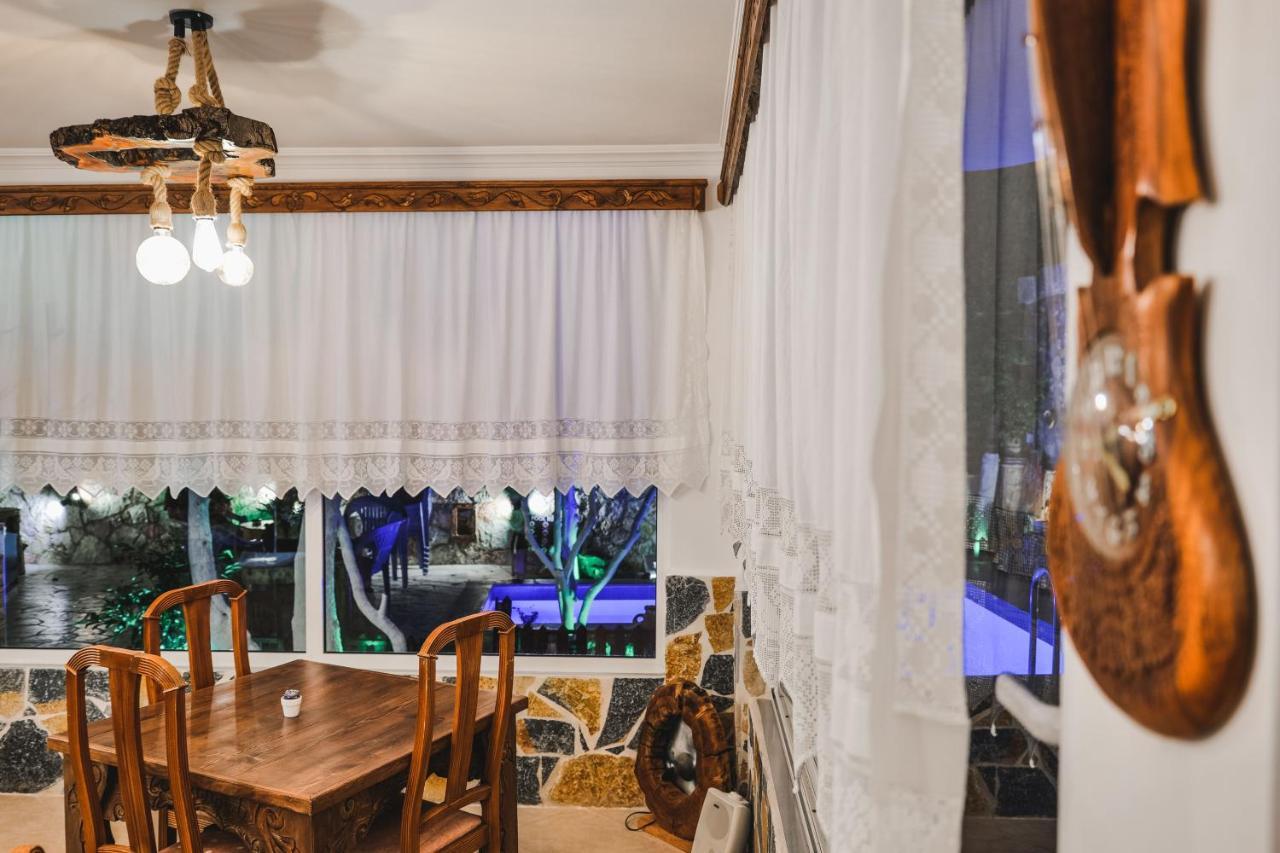 Vila Ahmeti Sarandë 외부 사진